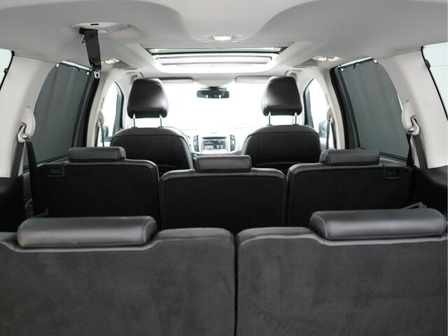 Ford GALAXY 2.0 Titanium 7 Persoons 240pk Automaat | Panodak | Trekhaak af Fabriek | Adaptive Cruise | Alcantara Sportstoelen Memory | Sony Soundsystem | Navi Full Map | Keyless |