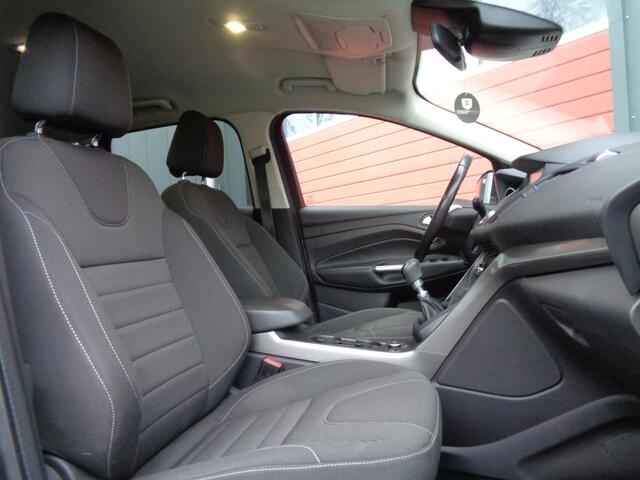 Ford KUGA 1.5 Trend 120PK Clima Cruise LMV Navi 6-BAK 1E-Eigenaar NL-Auto