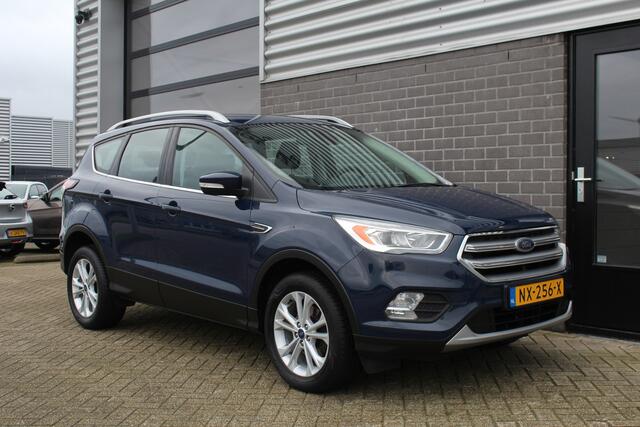 Ford KUGA 1.5 EcoBoost Titanium / Carplay / Keyless / N.A.P.