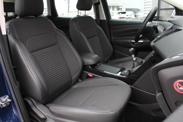 Ford KUGA 1.5 EcoBoost Titanium / Carplay / Keyless / N.A.P.