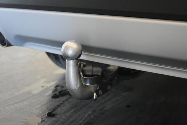 Ford KUGA 2.5 PHEV Titanium El Trekh Panodak Camera Navi