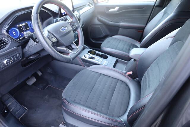 Ford KUGA ST-X TREKHAAK-AFN. ALCANTARA/LEER CAMERA RUIT+STOELVERW. CARPLAY DAB NAVI 2xPDC 18"LMV ACC ELEK.VERST.STOEL BLIS GSM-LADER DEALER-ONDERHOUDEN ENZ.