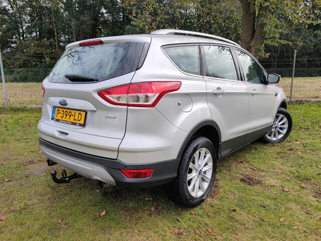 Ford KUGA 1.5 Titanium Styling Pack 4WD AUTOMAAT | CLIMA | CRUISE | TREKHAAK | HALF LEER |