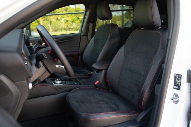 Ford KUGA 2.5 PHEV ST-Line X , Adap. cruise, B&O, Keyless entry,