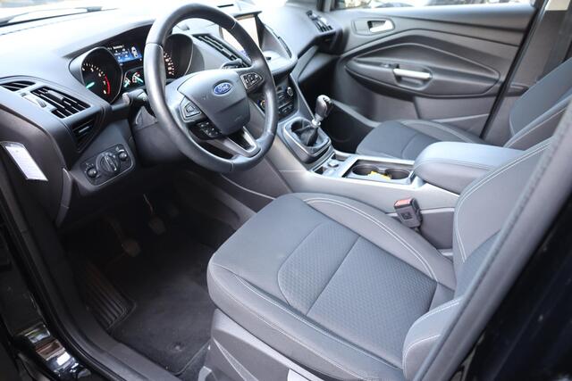 Ford KUGA 1.5 EcoBoost Titanium TREKHAAK-ELEC HALF-LEER STUUR/RUIT/STOEL/VERW. CARPLAY NAVI CLIMA CRUISE VOICE 2xPDC 17''LMV