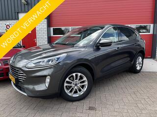 ford-kuga-1.5-ecoboost-titanium-180