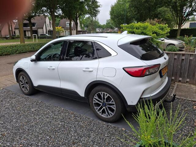 Ford KUGA 2.5 PHEV Titanium X