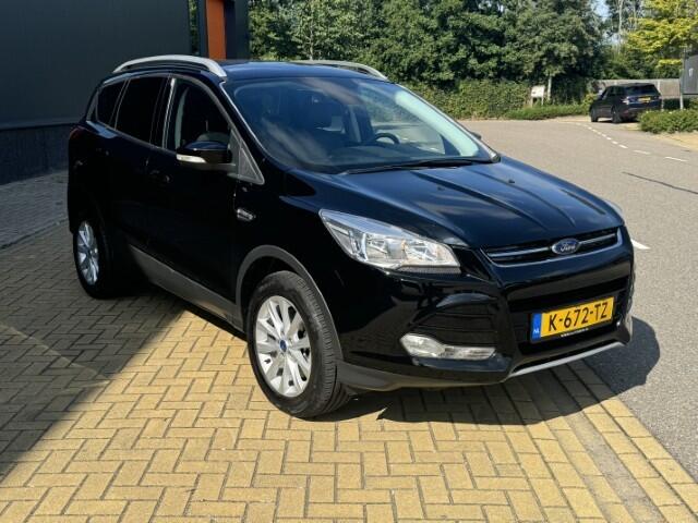 Ford KUGA 1.5 Titanium Styling Pack 4WD 184 pk