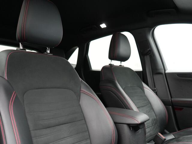 Ford KUGA 1.5 EcoBoost ST-Line X 150pk Dealer O.H 1800kg Trekgewicht | Trekhaak Afneembaar | B & O Soundsystem | Alcantara Sportstoelen Verwarmd | Apple Carplay | Keyless | Stuur Verwarmd | Navigatie | DAB |