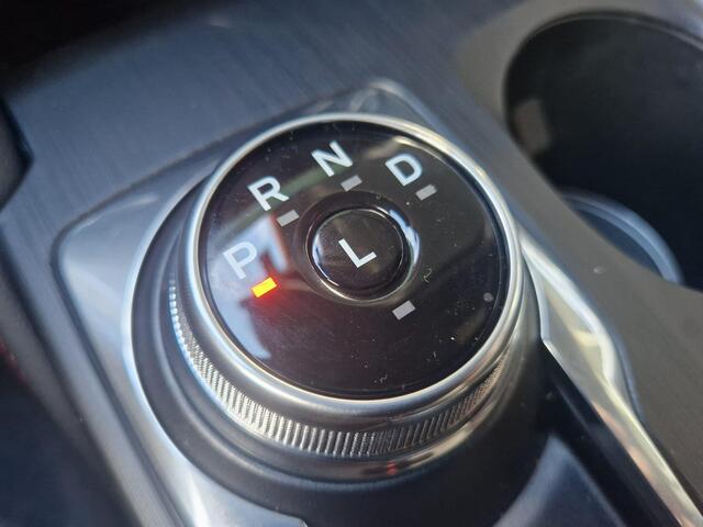 Ford KUGA 2.5 PHEV ST-Line 243pk | Driver Assistance Pack | Winterpack | Trekhaak Wegklapbaar | 19 inch Licht metaal | 2.100kg Trekgewicht