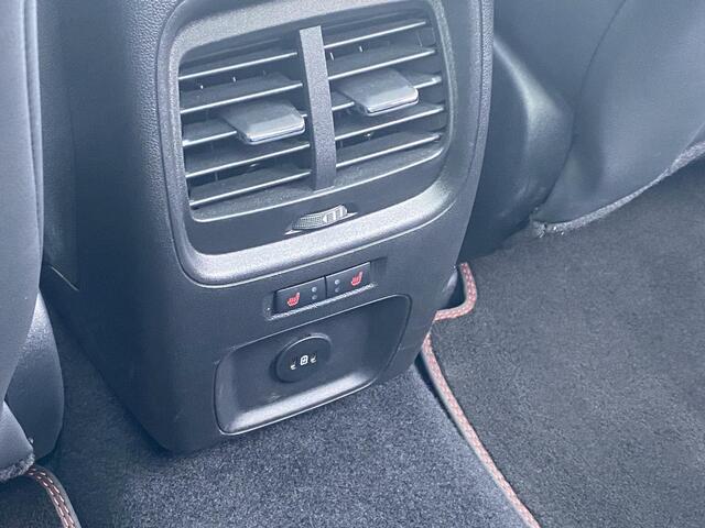 Ford KUGA 2.5 PHEV ST-Line X 243pk | Driver Assistance Pack | Winterpack | Wegklapbare Trekhaak | Matrix Led | 19 inch Licht metalen Velgen | AGR Stoelen