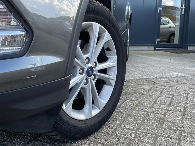 Ford KUGA 1.5 EcoBoost Titanium - 1.800 KG Trekken -