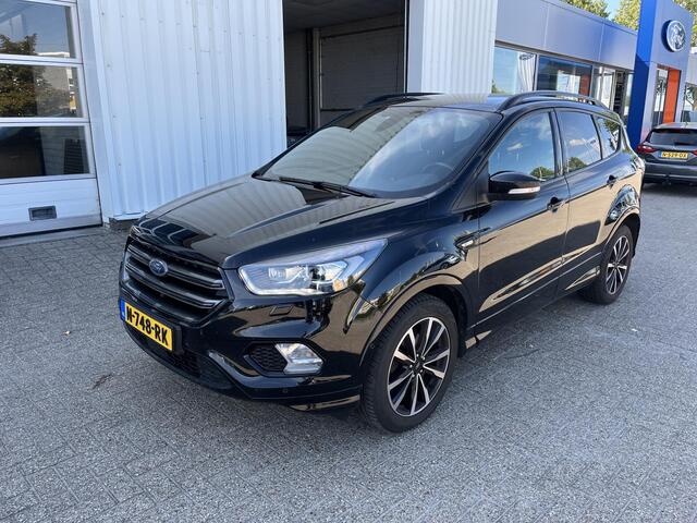 Ford KUGA 1.5 EcoBoost Titanium | trekhaak | Winter pakket