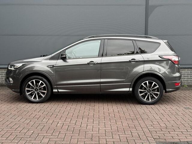 Ford KUGA 1.5 EcoBoost ST Line / Elektrisch wegklapbare Trekhaak / Elektrische Achterklep / Stoel+Stuur Verwarming / Achteruitrij Camera / Voorruit Verwarming /
