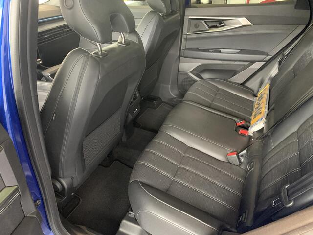 Ford KUGA 1.5 EcoBoost ST Line NAVIGATIE | TREKHAAK | PARKEERSENSOREN VOOR-EN ACHTER