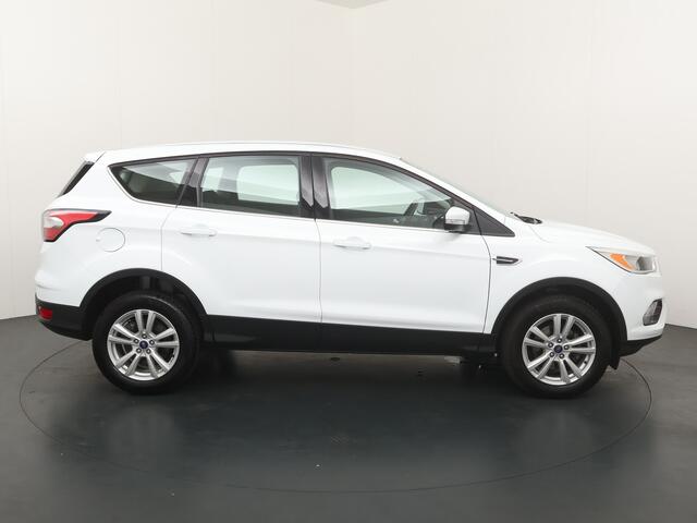 Ford KUGA 1.5 EcoBoost 120 pk Trend Ultimate | Trekhaak | Navi | Clima | Cruise | 4 seiz. banden | PDC V+A