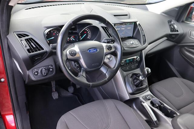 Ford KUGA 1.5 Trend Edition Navigatie, Cruise control, Climate control, Elektrische ramen, Trekhaak