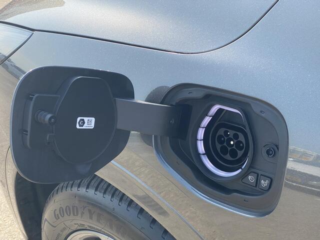 Ford KUGA 2.5 PHEV ST-Line X | Wegklapbare trekhaak | Panoramadak | Winter Pack | Head up Display | All season banden