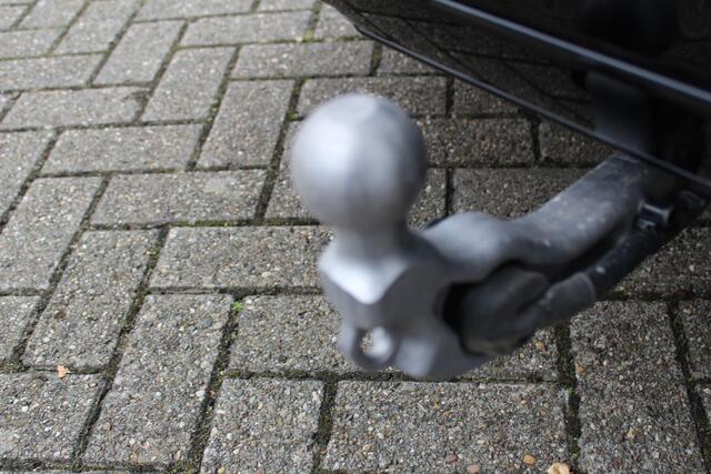 Ford KUGA 2.5 PHEV ST-Line X , 2100kg trekgewicht , Nieuw Model Panorama/schuif kantel dak , Trekhaak wegklapbaar