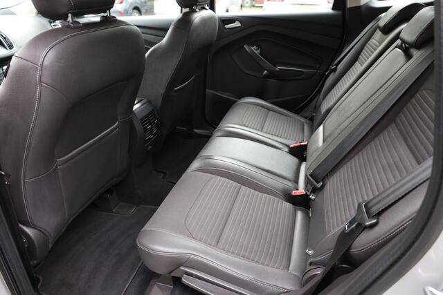 Ford KUGA 1.5 EcoBoost Titanium HALF-LEER TREKHAAK KEYLESS-START CLIMA CRUISE NAVI BT-TELEFOONVERB. PDC 17''LMV