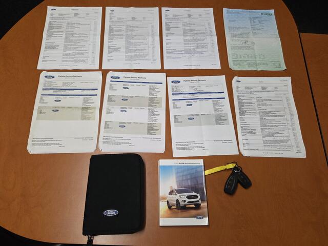 Ford KUGA 1.5 EcoBoost ST Line NAVIGATIE|CRUISE CONTROL|ECC/AIRCO|CAMERA|PDC VOOR+ACHTER|GETINT GLAS|18 INCH|TREKHAAK AFNEEMBAAR|DEALER ONDERHOUDEN maandag tot vrijdag geopend van 09.00 uur tot 20.00 uur geopend en zaterdag van 09.00 tot 18.00 uur geopend