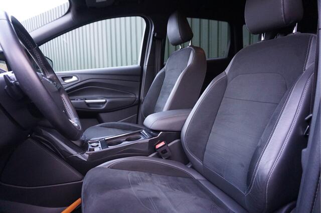 Ford KUGA 1.5 EcoBoost 180pk ST Line Automaat AWD + Trekhaak/ Navi/ Carplay/ Garantie!