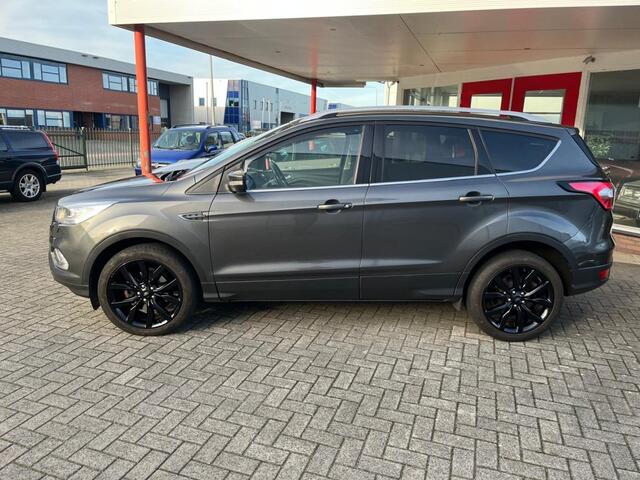 Ford KUGA 1.5 150PK EcoBoost Cool en Connect Trekhaak-Xenon-NW Distributie