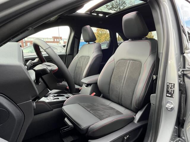 Ford KUGA 2.5 PHEV ST-Line X Black Pack 243pk e-CVT Automaat | 6700 | Full Options | Black Package | E-Trekhaak | Panodak | Coast-to-Coast Matrix LED | 20'' | Winter Pack | Head-Up | Driver Assistance Pack | AGR-stoelen | etc. etc.