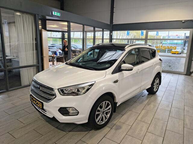 Ford KUGA 1.5 EcoBoost Trend Ultimate | Trekhaak | Navi | Clima | Cruise | Stoelverw. | Voorruitverw. | 1800 kg trekgew.