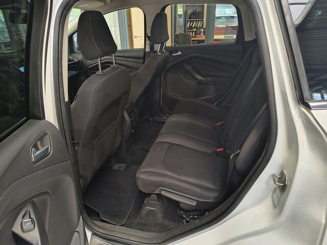 Ford KUGA 1.5 EcoBoost Trend Ultimate | Trekhaak | Navi | Clima | Cruise | Stoelverw. | Voorruitverw. | 1800 kg trekgew.