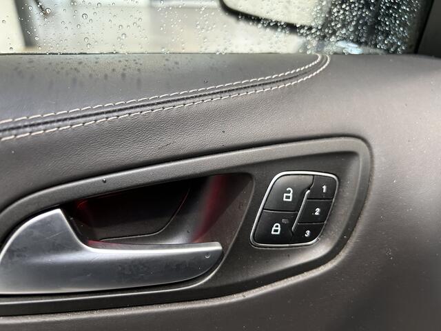 Ford KUGA 1.5 EcoBoost 182 pk Vignale | Trekhaak | Pano | Winter Pack | Leder | Camera | Adapt. cruise | 100% dealer onderh.