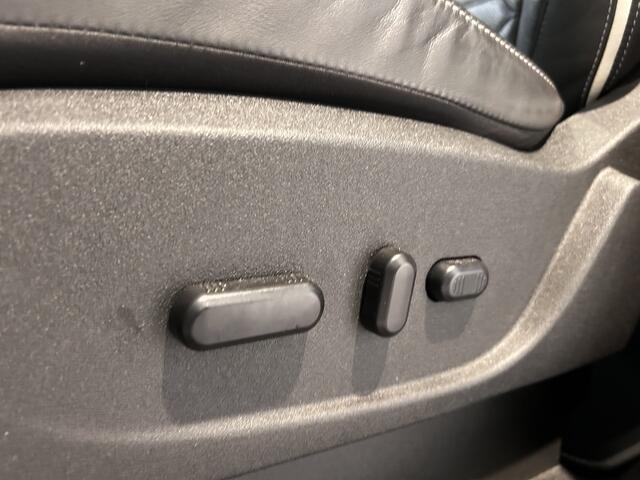 Ford KUGA 1.5 EcoBoost 182 pk Vignale | Trekhaak | Pano | Winter Pack | Leder | Camera | Adapt. cruise | 100% dealer onderh.