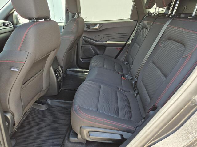 Ford KUGA 2.5 PHEV Plug-in ST-Line Automaat / Winter-pack / Apple Carplay Android Auto / Achteruitrijcamera / Stoel-, Stuur en achterbankverwarming / Climate control / Voorruit verwarming / Trekgewicht 1500 kg /