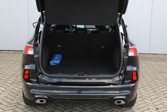 Ford KUGA 2.5-225pk Plug-in Hybrid ST-Line X. Hybride rijden voor een reële prijs ! Adaptive Cruise Control, Stoel- en voorraamverwarming, Climate Control, Metallic lak, Camera v+a, Elektr. achterklep, Side- en lane assist etc.