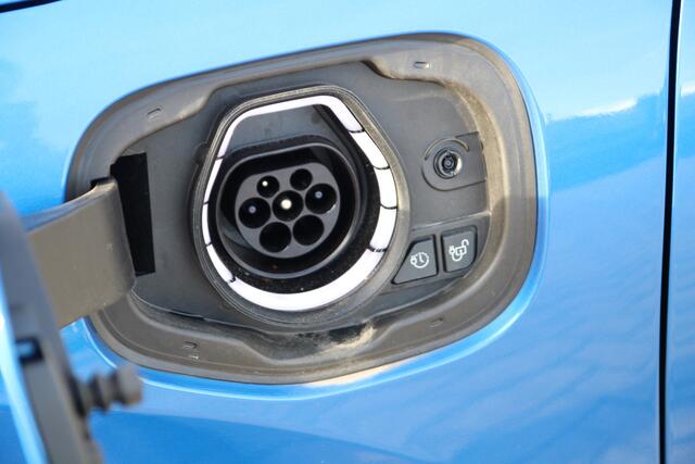 Ford KUGA 2.5 PHEV ST-Line X 243 PK Automaat WINTER PACK | B&O AUDIO | MATRIX LED | BLIS |