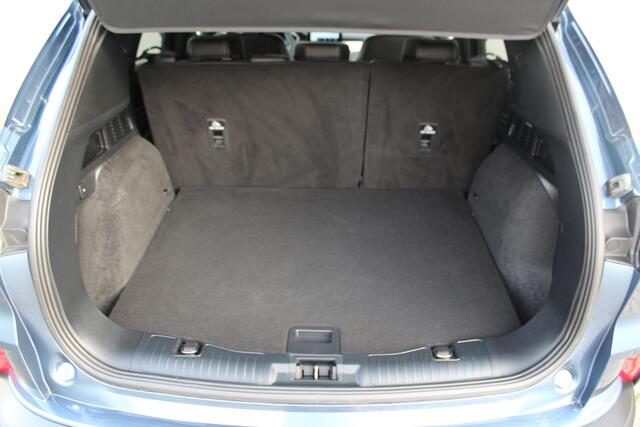 Ford KUGA 2.5-225pk PHEV Titanium X. Hybride rijden voor een reële prijs ! Stoel-, stuur- en voorraamverw., Adapt. cruise control, Side- en lane assist, B&O soundsyst., Trekhaak afneemb. kogel, Climate control, Navigatie,, Bluetooth, Elektr. achterkle