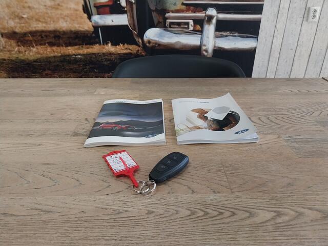 Ford KUGA 2.5 PHEV ST-Line 1e EIGENAAR CAMERA ADAP CRUISE NAVI ECC