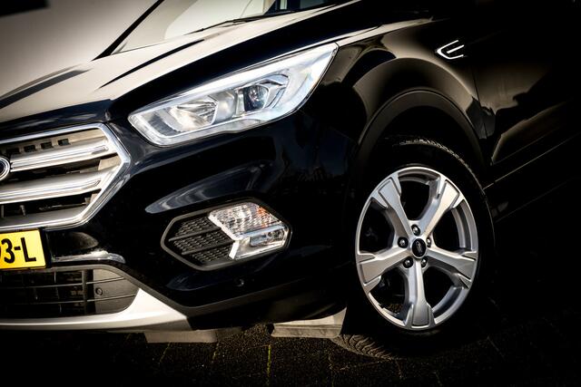 Ford KUGA 1.5 EcoBoost Titanium | Trekhaak | Carplay | Camera | Stuurverwarming | PDC | Clima