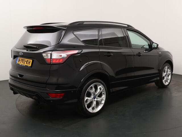Ford KUGA 1.5 EcoBoost 150 pk ST-Line | Winter Pack | 19" | El. a. klep | Half leer | Apple Carplay