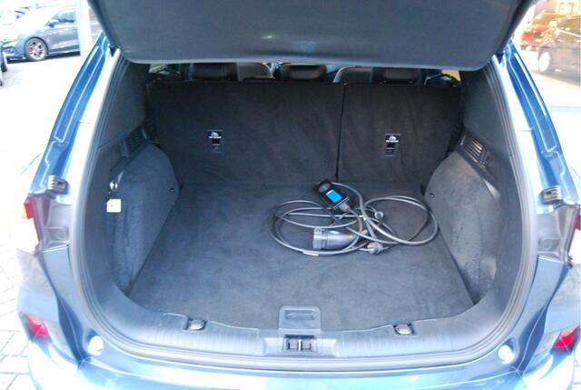 Ford KUGA 2.5 PHEV 225PK ST-Line X | ELEC. TREKHAAK | 19" VELGEN | BLISS | STOEL-STUUR VERWARMING | ADAPTIEF CRUISE