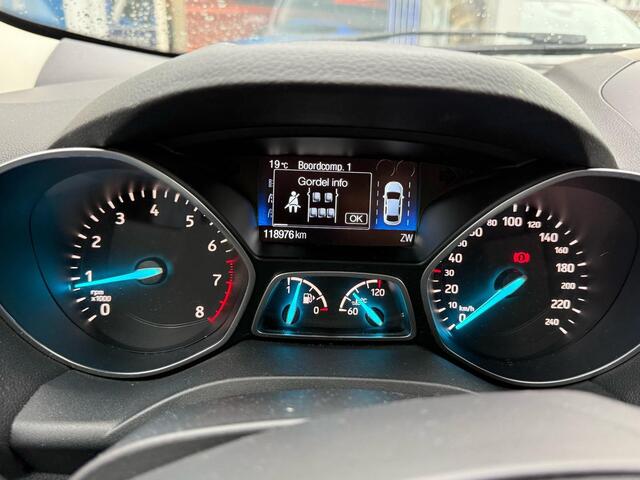 Ford KUGA 1.5 EcoBoost Titanium 150pk Trekhaak | Xenon Koplampen | Dodehoeksensoren | Achteruitrijcamera | Stoelverwarming