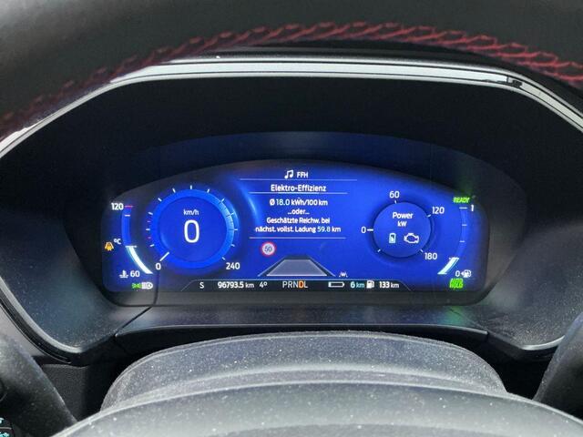 Ford KUGA 2.5 PHEV ST-Line X | Wegklapbare trekhaak | Panoramadak | Speciale kleur "Sedona Orange" | Winter Pack | Rode remklauwen