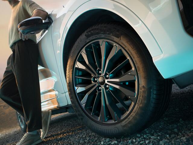 Ford KUGA 2.5 PHEV Sound Edition | Actief B&O Premium Sound System| Elekt. inklapbare Trekhaak | Panoramadak |