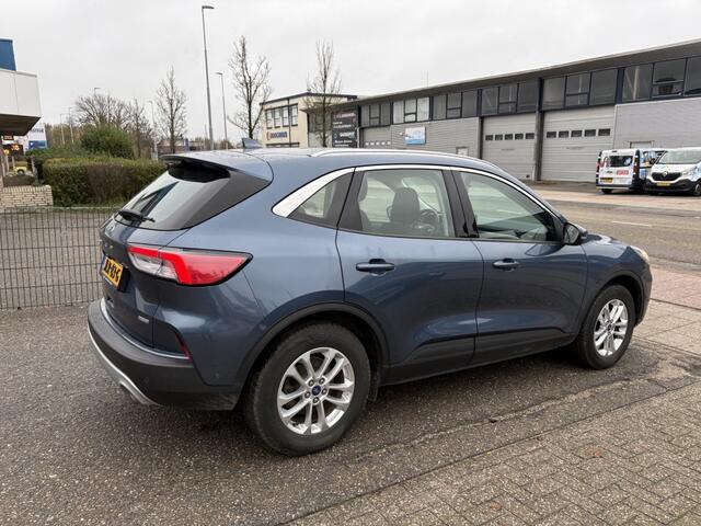 Ford KUGA 2.5 FHEV Titanium Hybride trekhaak