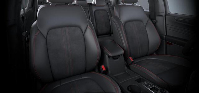 Ford KUGA 2.5 PHEV ST-Line X | ¤4.000,- Ford Voordeel| Blackpack | Panoramadak | Elek. wegklapbare trekhaak | Matrix Led |Winterpack |