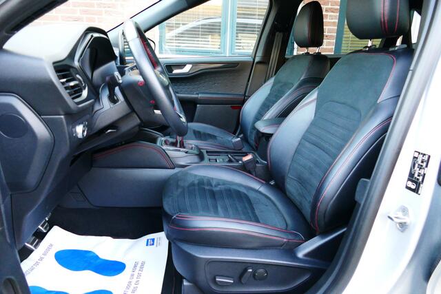 Ford KUGA 1.5 EcoBoost ST-Line X
