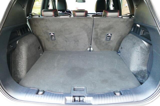 Ford KUGA 1.5 EcoBoost ST-Line X