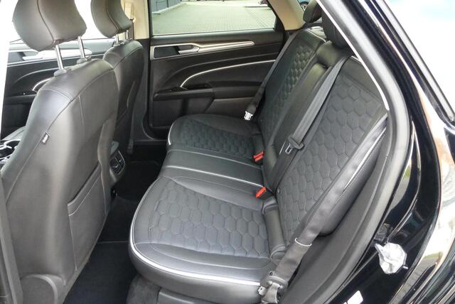 Ford MONDEO Wagon 2.0 Vignale MEMORY SEAT, STANDKACHEL, ADAPT. CRUISE, CLIMA, CAMERA, PDC V&A, WINTER PACK, ELEKT. ACHTERKLEP, NAVI, APPLE CARPLAY/ANDROID AUTO, 131.092KM