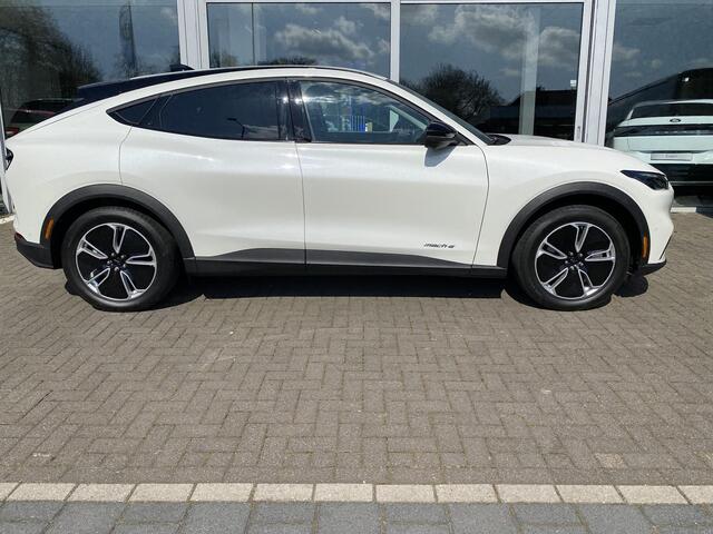 Ford MUSTANG Mach-E Extended Premium RWD 91 kWh Direct uit voorraad leverbaar