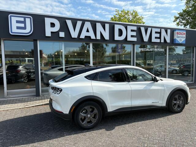 Ford MUSTANG Mach-E Extended RWD 98 kWh | Trekhaak |